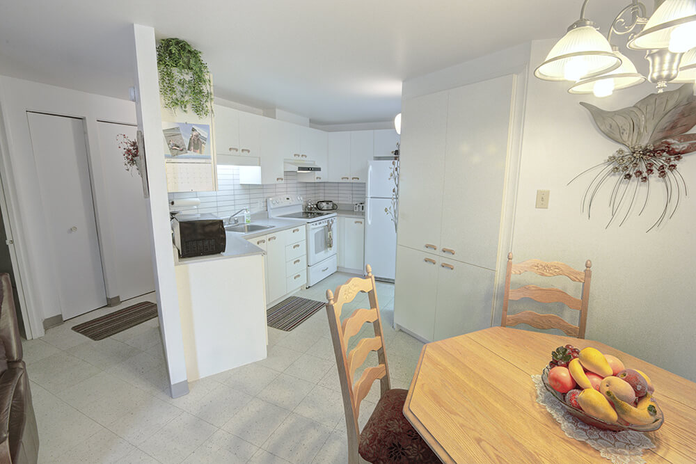 Cuisine d'un logement 4 1/2 des immeubles Mercure-Giroux