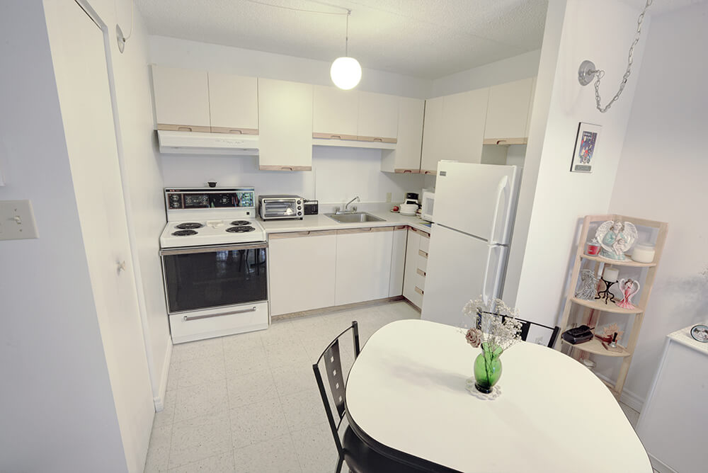 Cuisine d'un logement 3 1/2 des immeubles Pinard